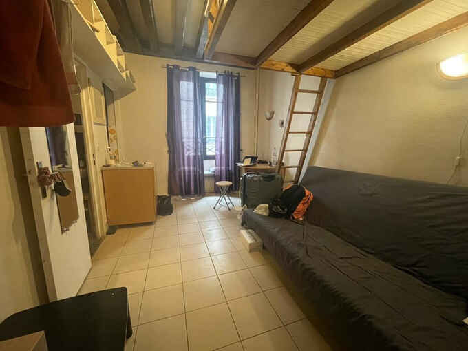 Location meublée Studio 16m² Rue de Budapest PARIS (75009) 710 € / mois CC Location meublée Studio 16m² Rue de Budapest PARIS (75009) 710 € / mois CC